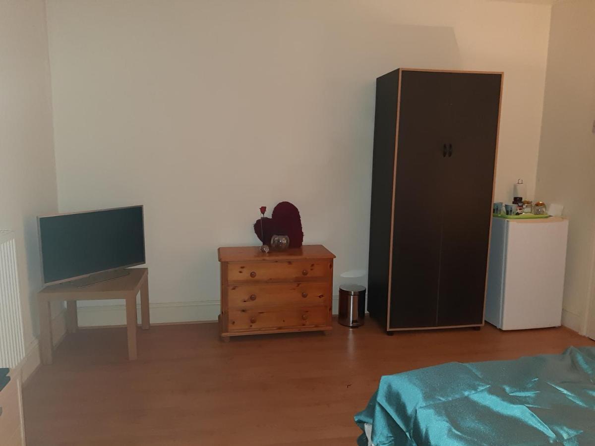 Phoenix Guest House Barrow-in-Furness Extérieur photo