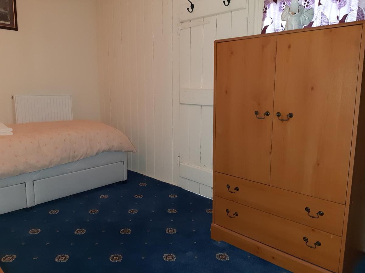Phoenix Guest House Barrow-in-Furness Extérieur photo