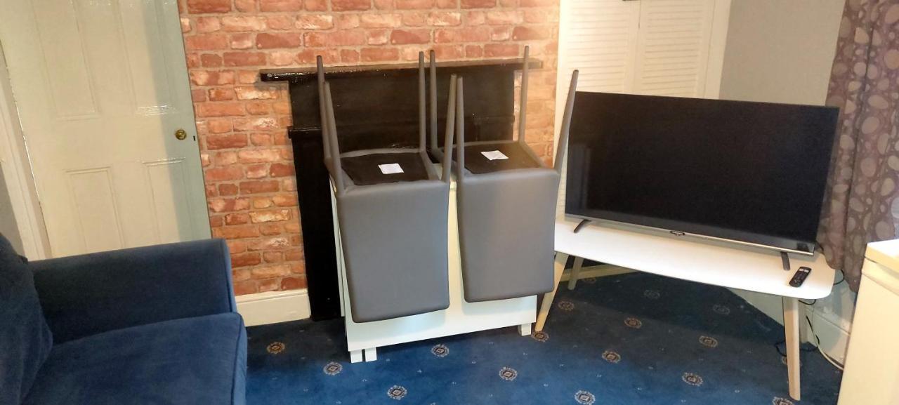 Phoenix Guest House Barrow-in-Furness Extérieur photo
