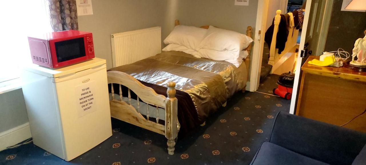 Phoenix Guest House Barrow-in-Furness Extérieur photo
