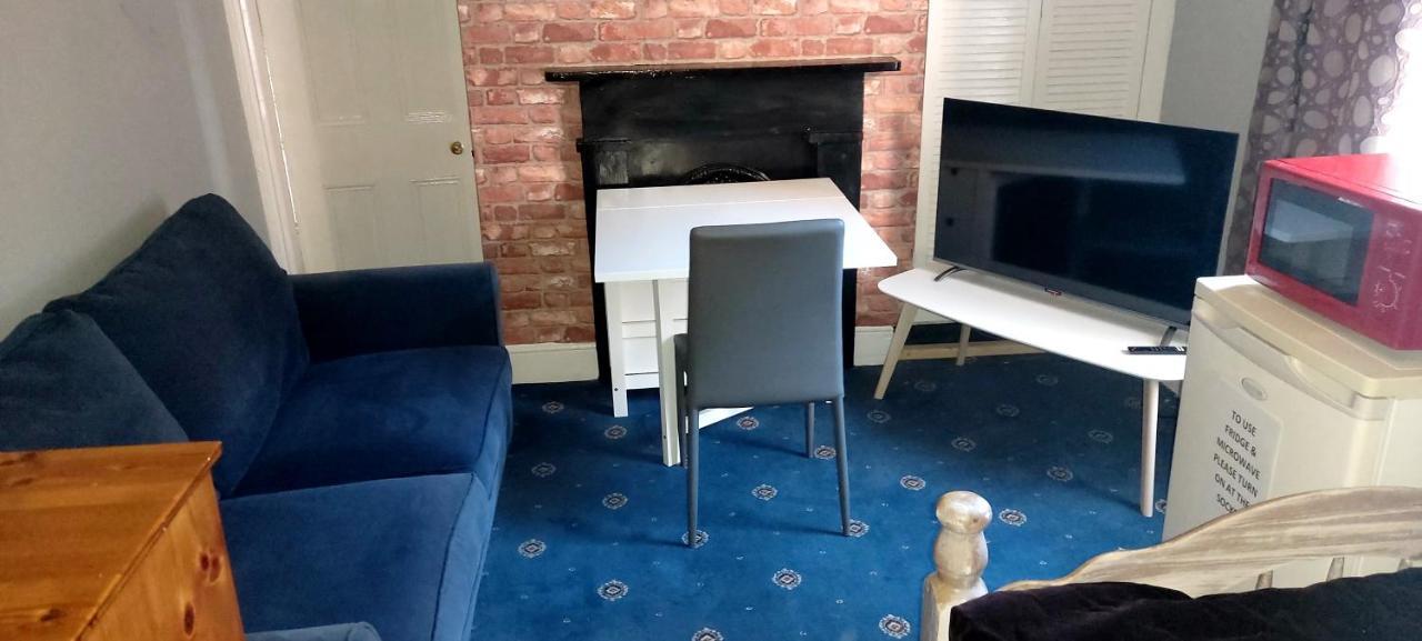 Phoenix Guest House Barrow-in-Furness Extérieur photo